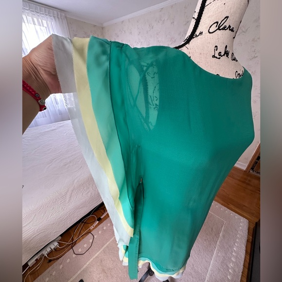 Vince Camuto sheath dress. - Picture 6 of 16